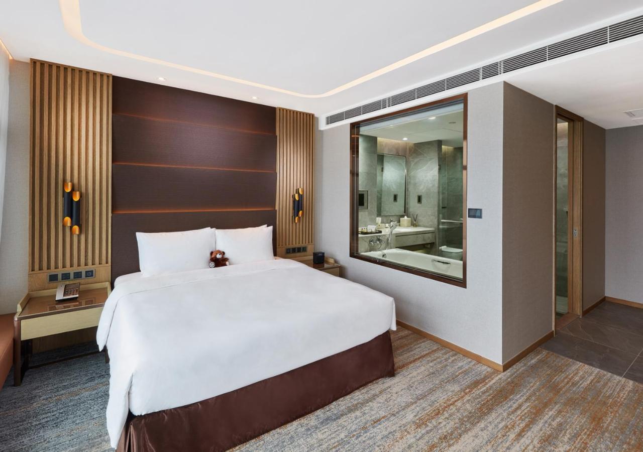 Oasis Aurum 181 Hotel Hong Kong Bagian luar foto